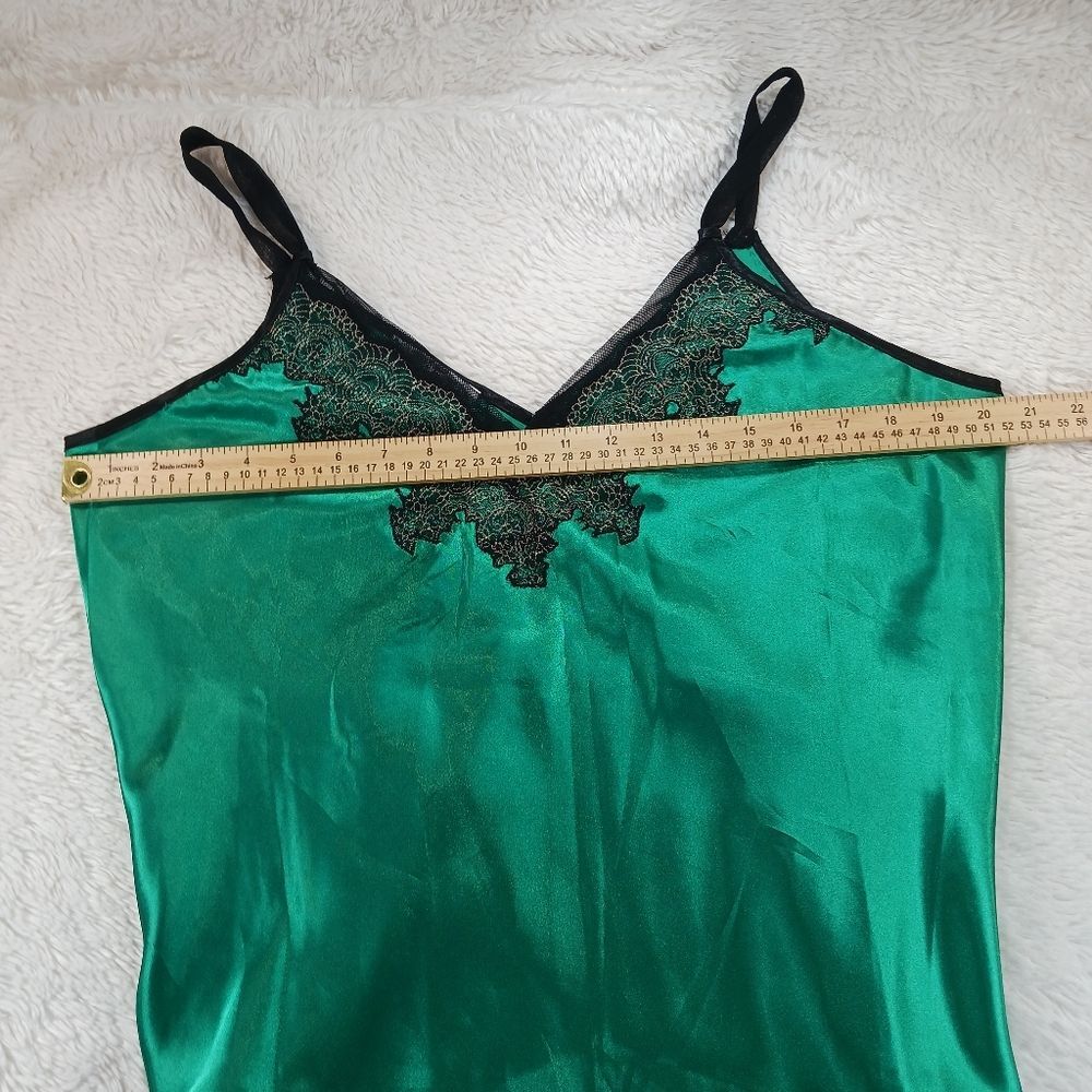 VNTG Oscar de la Renta Green Satin Slip Dress Plunging Neckline Woman 36 Chest.. - Picture 7 of 9